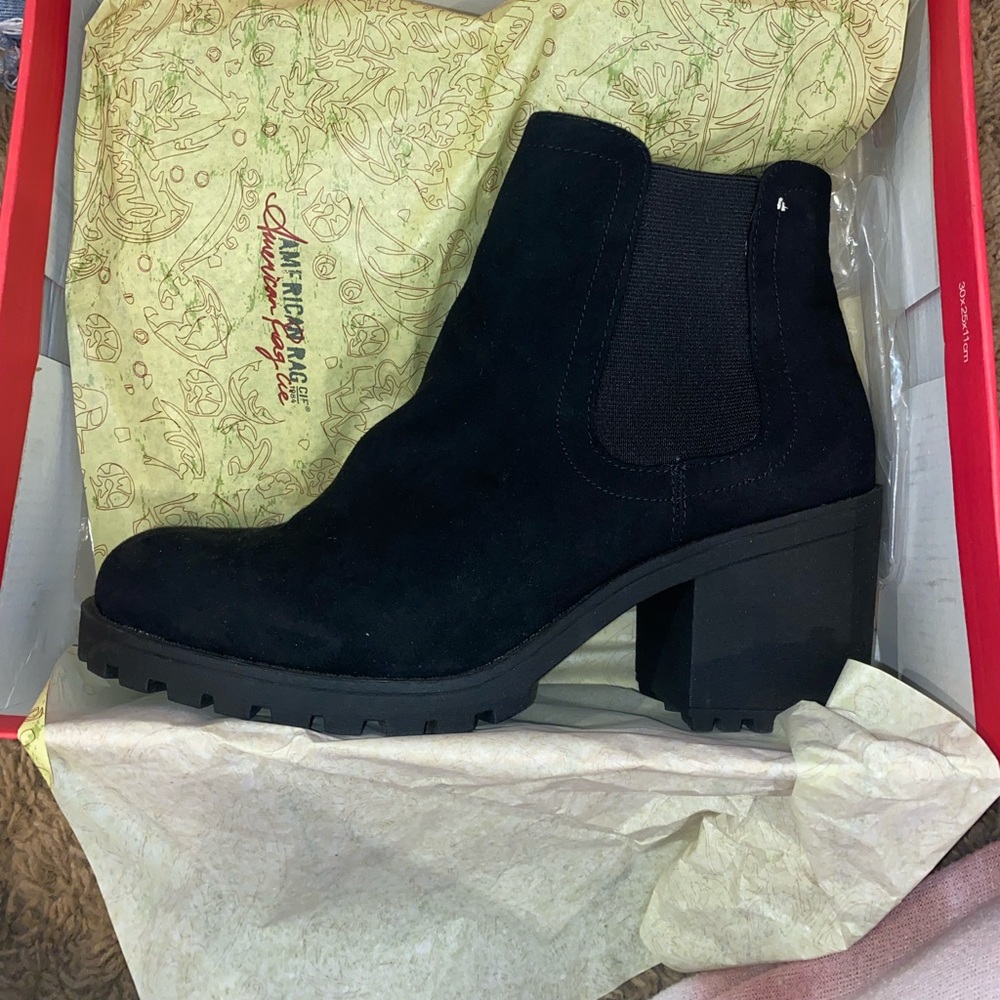 New American rag black booties
